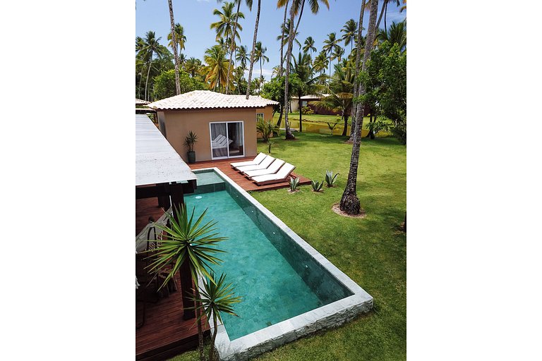 Casa Tucano - Linda casa com piscina, possui sala de estar e